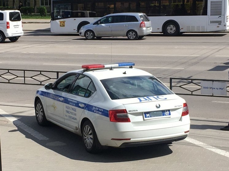 В Воронеже водитель «БМВ Х5» задолжал по штрафам 227 тысяч рублей за превышение скорости
