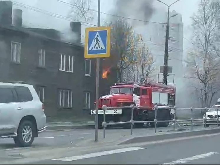 Человек пострадал на пожаре в центре Петрозаводска