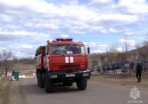 В Забайкалье за прошедшие двое суток пожарные дважды выезжали на тушение возгораний в районе кладбищ