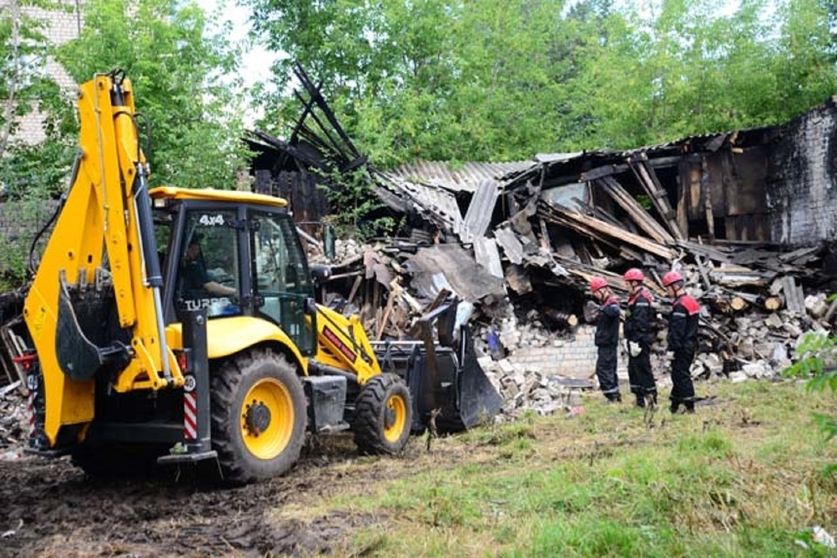 В этом году в Костромской области планируется снести 96 ветхих и заброшенных строений