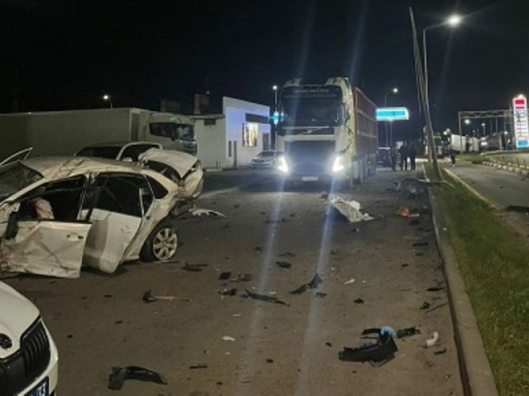 Во Владимирской области водитель иномарки разбил две машины и убил пешехода