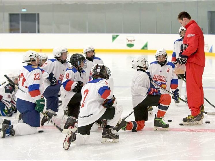 Заниматься юные хоккеисты будут по стандартам Национальной системы подготовки 
