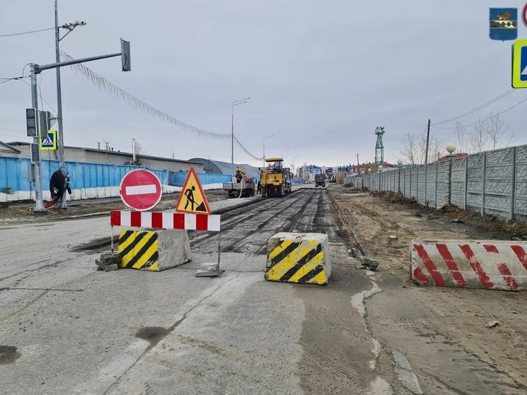Автобусы Тарко-Сале поехали по временной схеме из-за закрытой на капремонт дороги