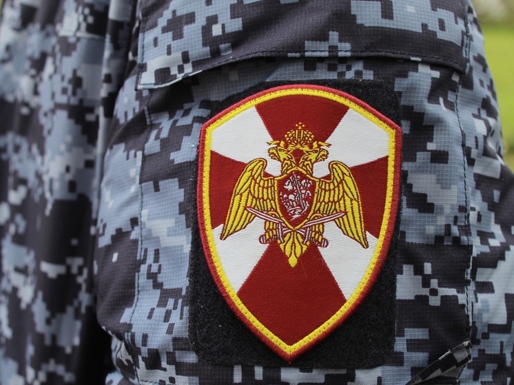 Житель Вологды из-за ссоры с другом разбил колонку на автозаправочной станции