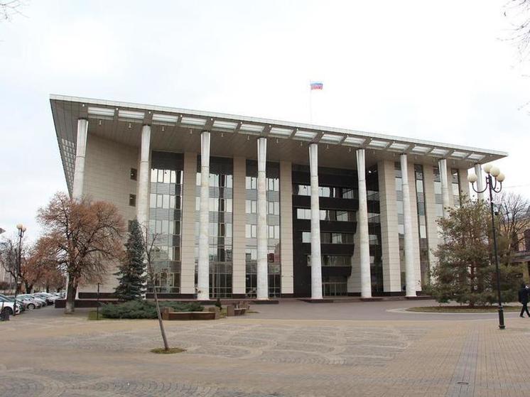 В Краснодаре будут судить женщину, прикурившую от «Вечного огня»