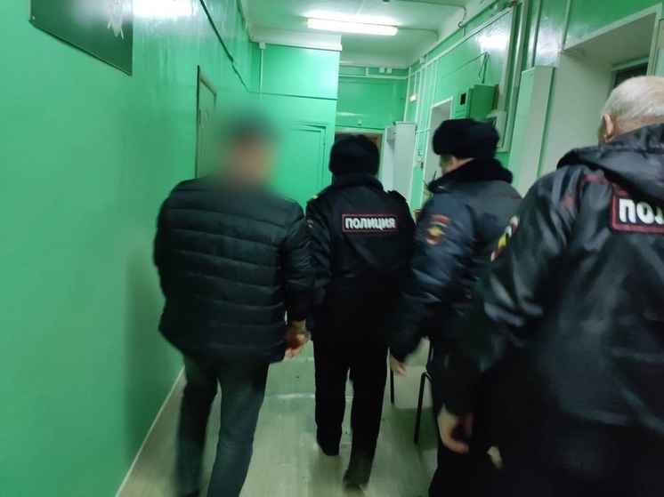 Суд оставил под стражей до лета экс-главу Перелюба