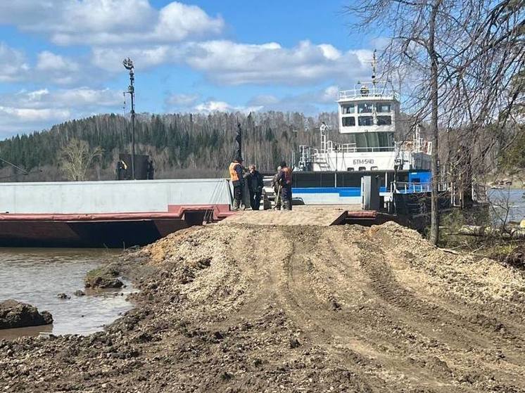 В Усть-Ишимском районе отремонтировали заезд к парому