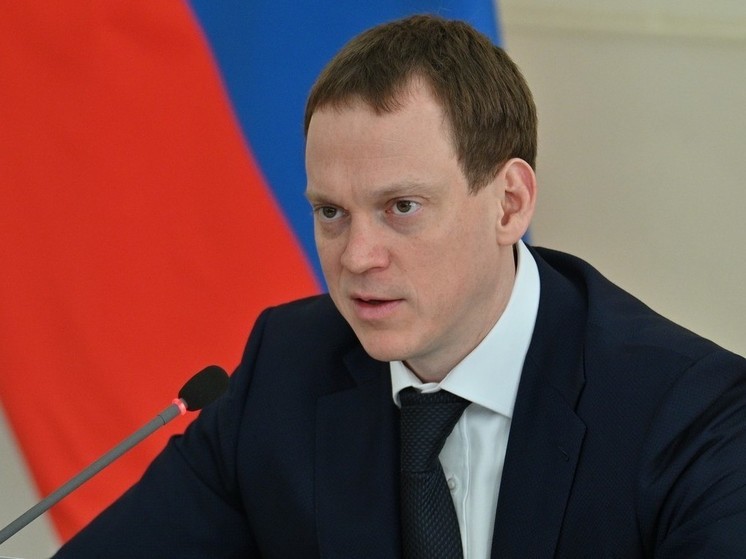 Павел Малков поручил ежегодно обновлять парк коммунальной техники в районах