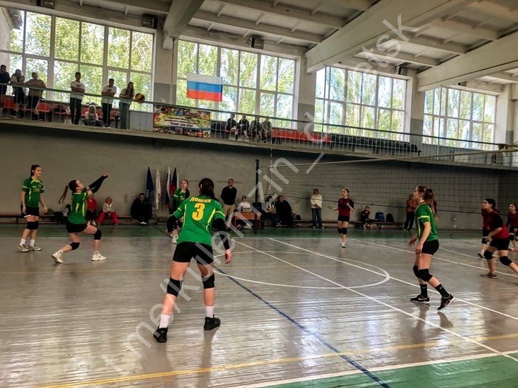 В ДНР завершилась Спартакиада по волейболу среди женских команд