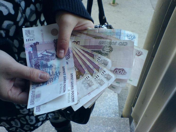 Инвестиционная авантюра обернулась для саратовчанки потерей 300 тысяч рублей
