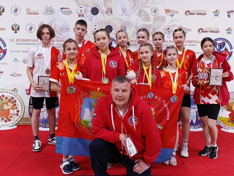 Рекорд России установили на соревнованиях по роуп-скиппингу участники из Орловской области