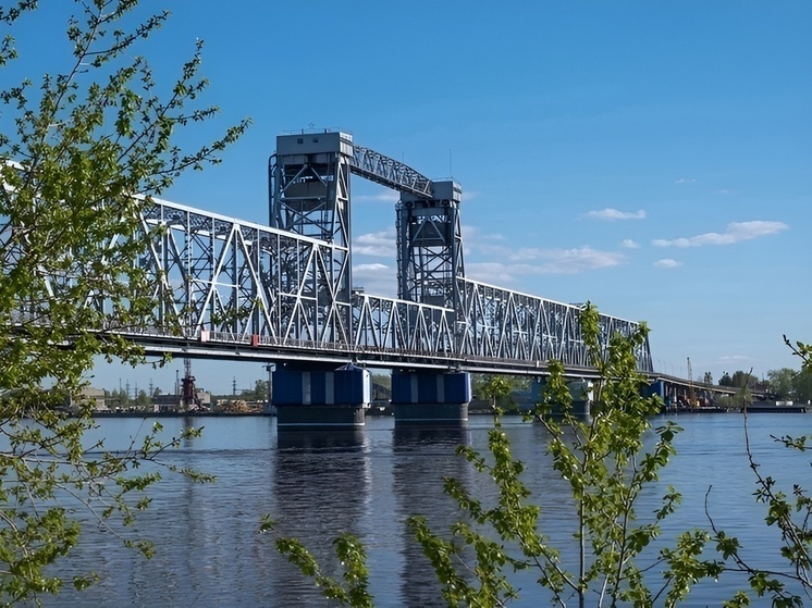 Северодвинский мост закрыт для транспорта