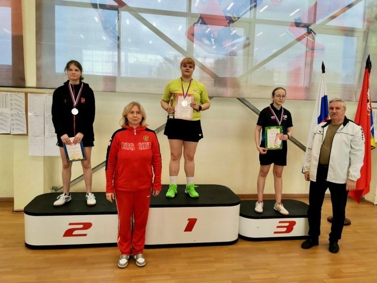Студентка из Серпухова победила на областных соревнованиях по теннису