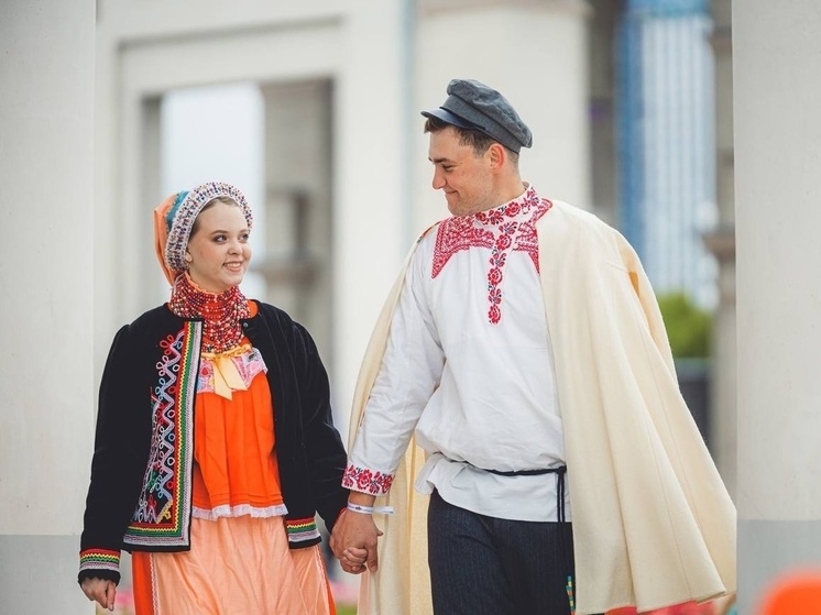 Липецкая пара расписалась на Всероссийском свадебном фестивале в Москве