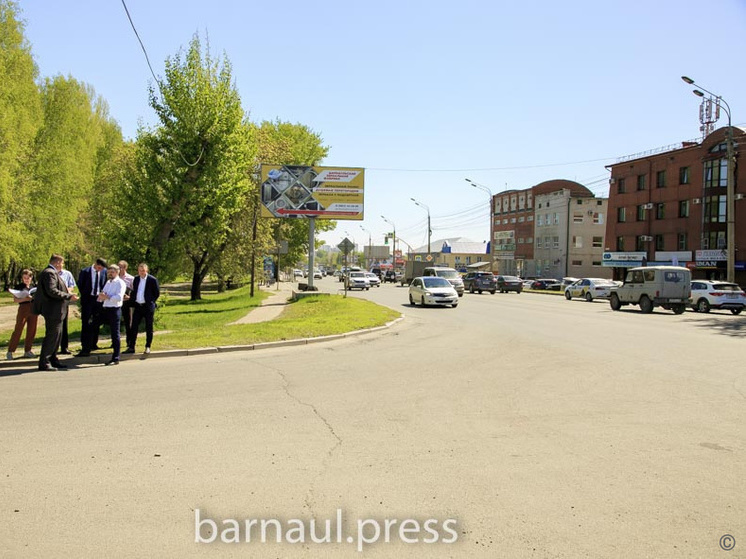 В Барнауле частично закроют движение по Павловскому тракту из-за ремонта сетей