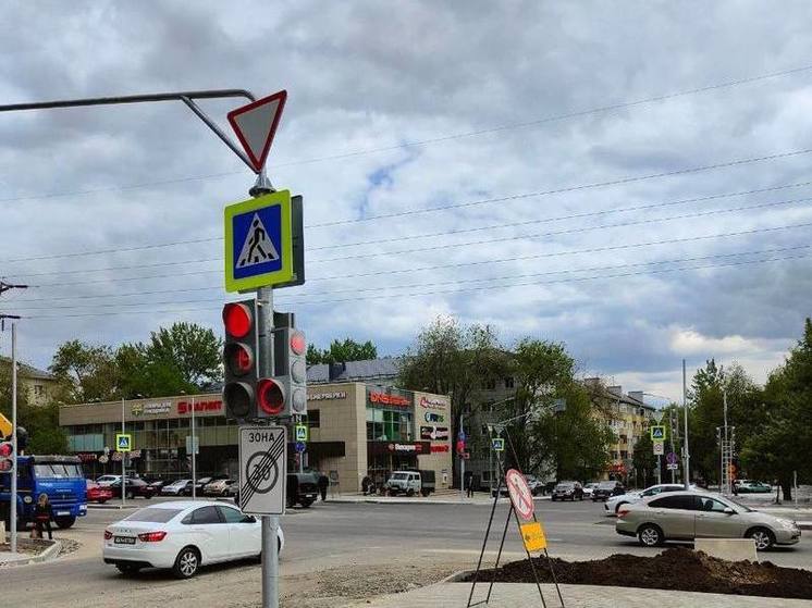 В Белгороде светофор на Богдана Хмельницкого – Студенческой заработал в новом режиме