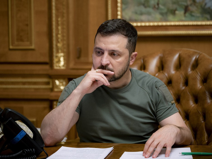 Президентское кресло могло «уплыть» за время отсутствия главы Украины

