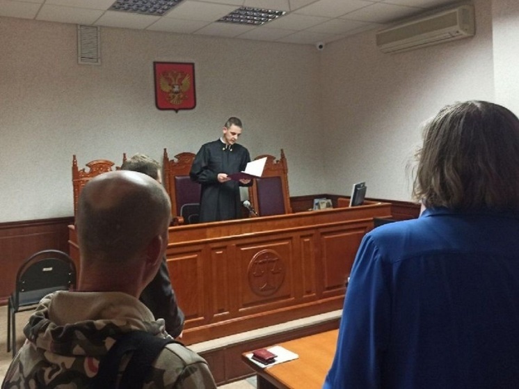 Полиция обещает помочь семье Морозовых, которую выдворяли из Екатеринбурга в Казахстан