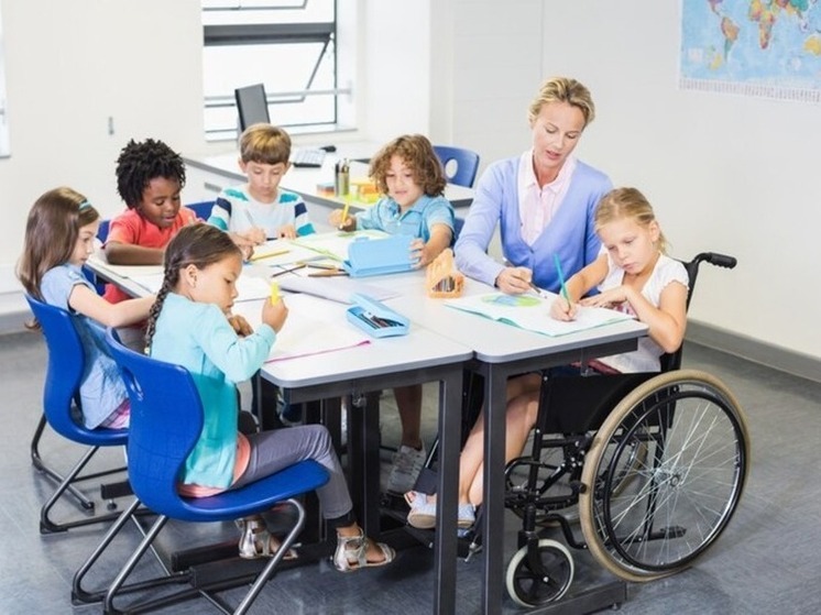 Херсонских педагогов, работающих с инвалидами приглашают на профконкурс