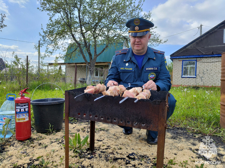 Орловцам напомнили о правилах использования открытого огня при приготовления пищи