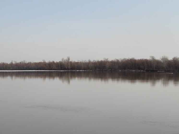 В Барнауле закрыли движение на остров Шубинский из-за подъема уровня воды в Оби