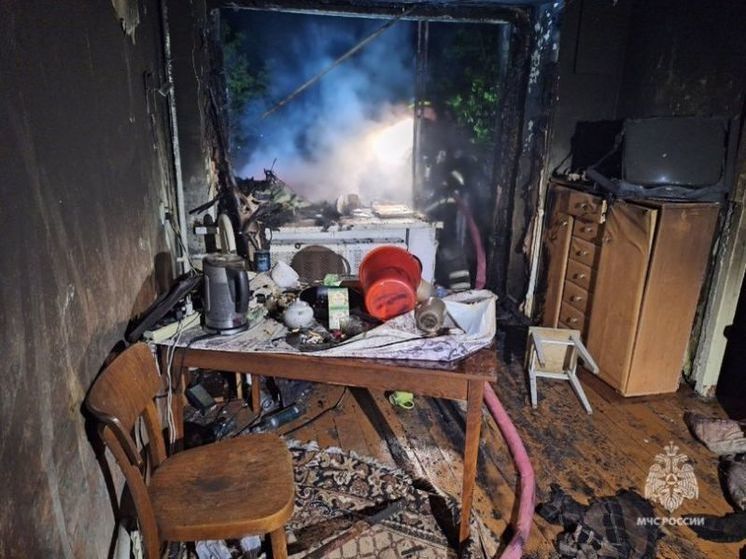 Один человек погиб, троих спасли при пожаре в уфимской квартире