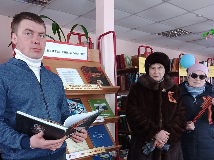 В деревне Андег заработала выставка «И память книга оживит»