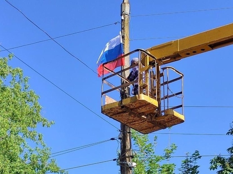 Шефы из Ингушетии восстанавливают электроснабжение в городе Молочанске