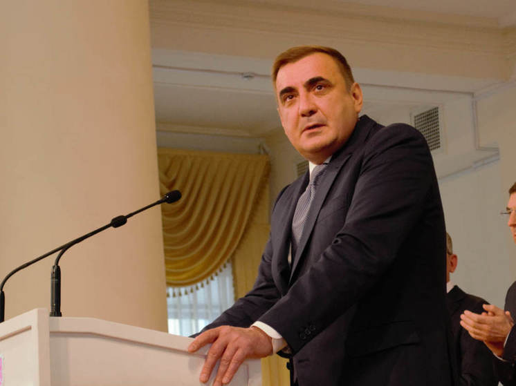 Сенатор Гибатдинов отметил, что Дюмин работал для туляков и много сделал для них