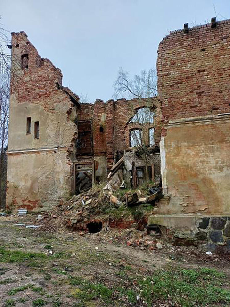 Историческая вилла в Светлогорске продается за 1 рубль