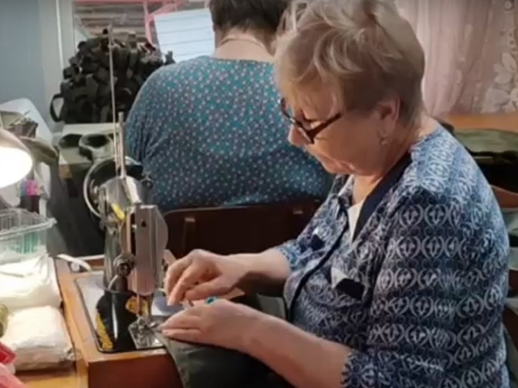 Костромские волонтеры БФ «Шьем для наших» направили на фронт свыше 5000 перевязочных пакетов