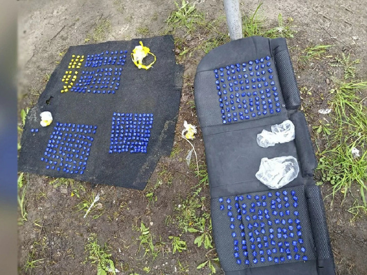 Полицейские задержали двух мигрантов, которые прибыли в Тверь с крупной партией героина