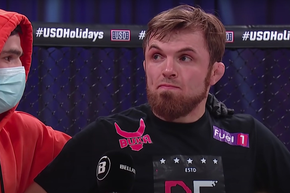 Магомедов проиграл американцу Миксу в поединке за титул Bellator