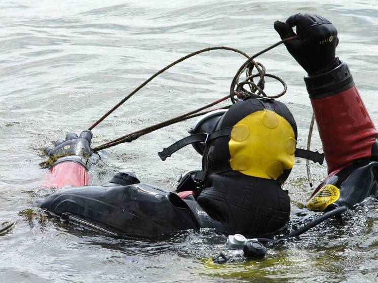 Водолазы подняли в Балтийском море с немецкой баржи 6,8 тыс боеприпасов