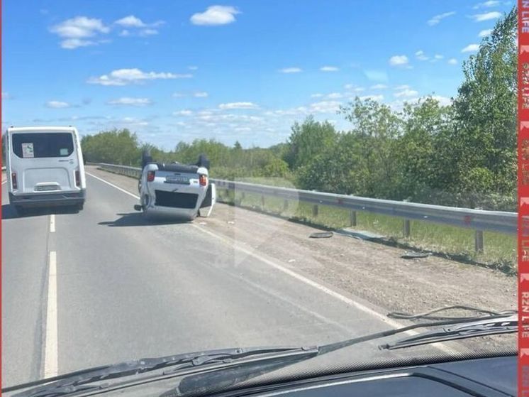 На трассе в Спасском районе перевернулся автомобиль