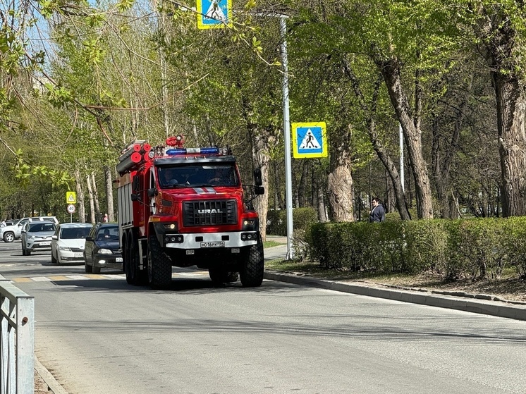 В Новосибирске при пожаре в парикмахерской спасли 12 детей