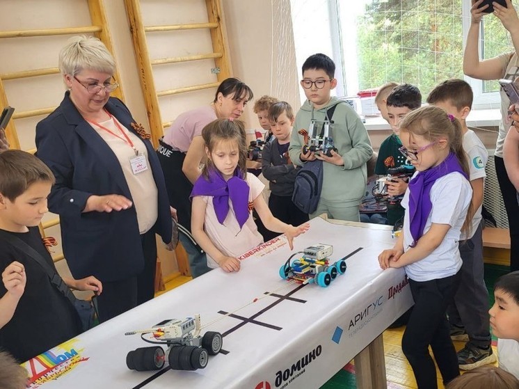 В Улан-Удэ состоялся роботехнический конкурс-фестиваль «Марш Победы»