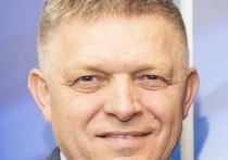 Вице-премьер и руководитель минобороны Словакии Роберт Калиняк сообщил, что премьер-министр Роберт Фицо, который находится после покушения в больнице города Банска-Бистрица, пребывает в сознании