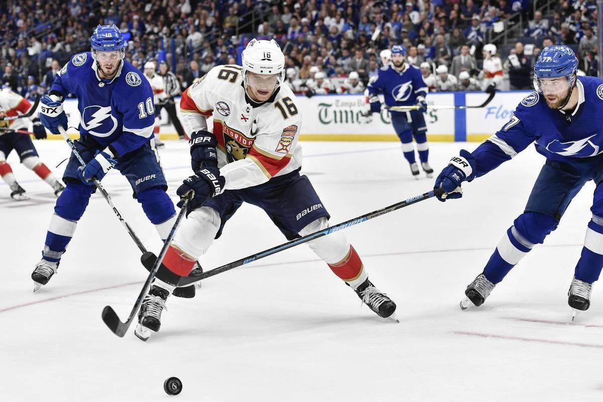 Александр Барков стал обладателем награды «Селки Трофи» в НХЛ
