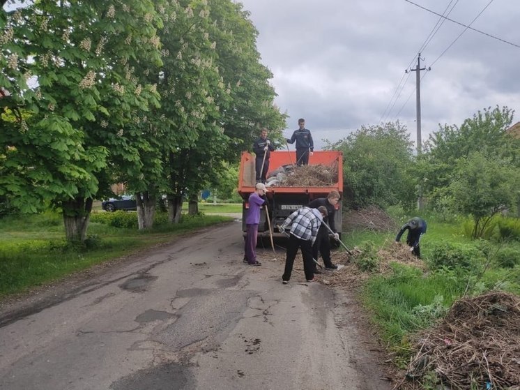 В Курске сотрудники мэрии и волонтеры помогли семьям участников СВО