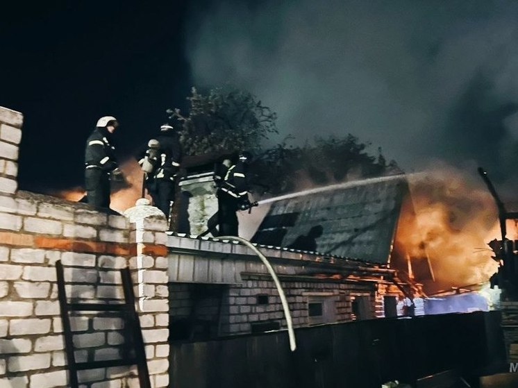 За несколько часов по Брянщине прокатилась серия пожаров в жилом секторе