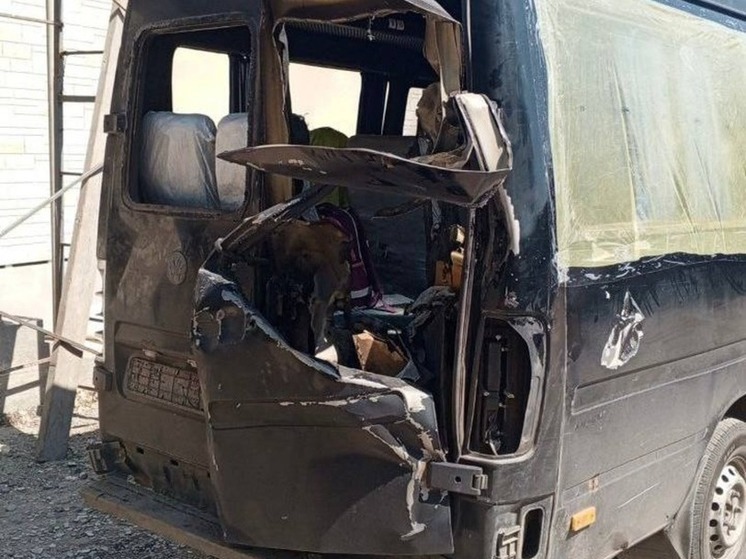 В Раденске на Херсонщине обстрелян автобус с рабочими: погиб сборщик клубники