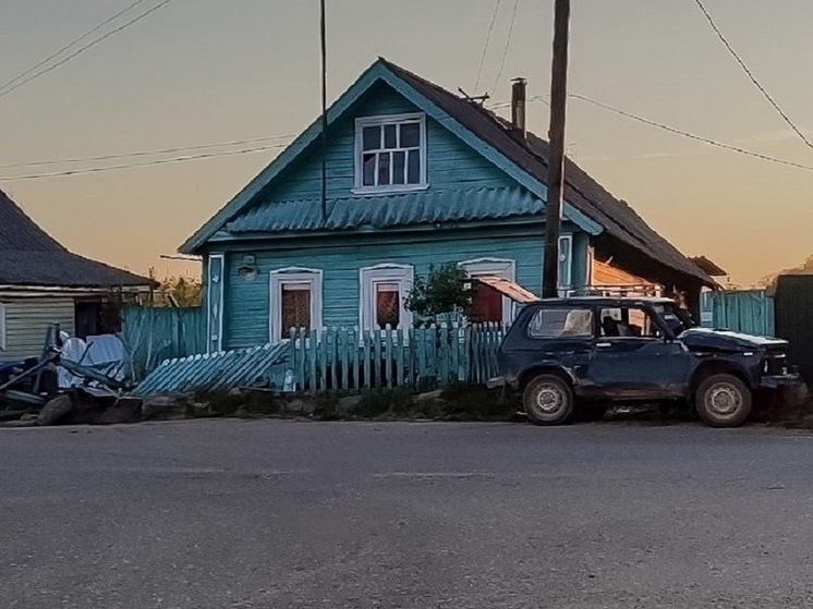 В Тверской области произошло серьезное ДТП с лесовозом