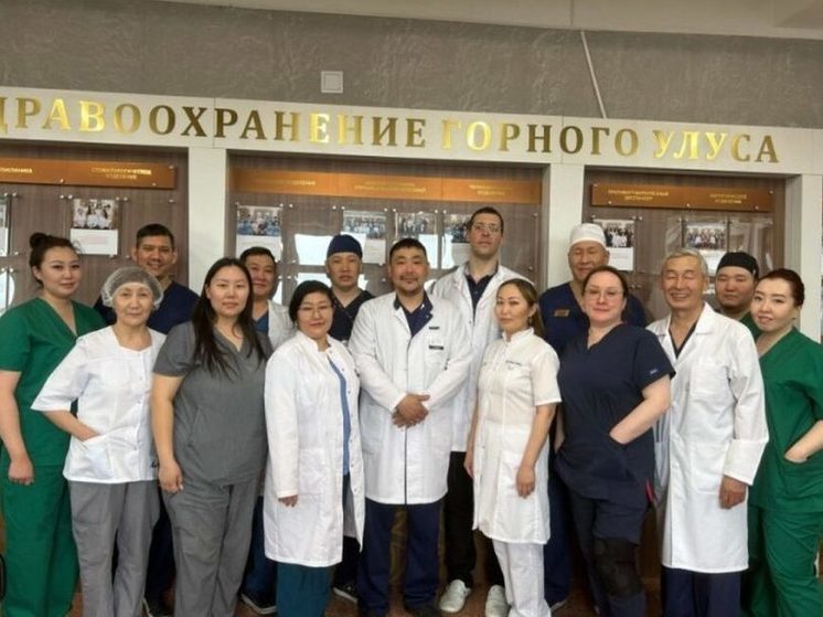 Мобильная бригада хирургов работает в Горном районе Якутии