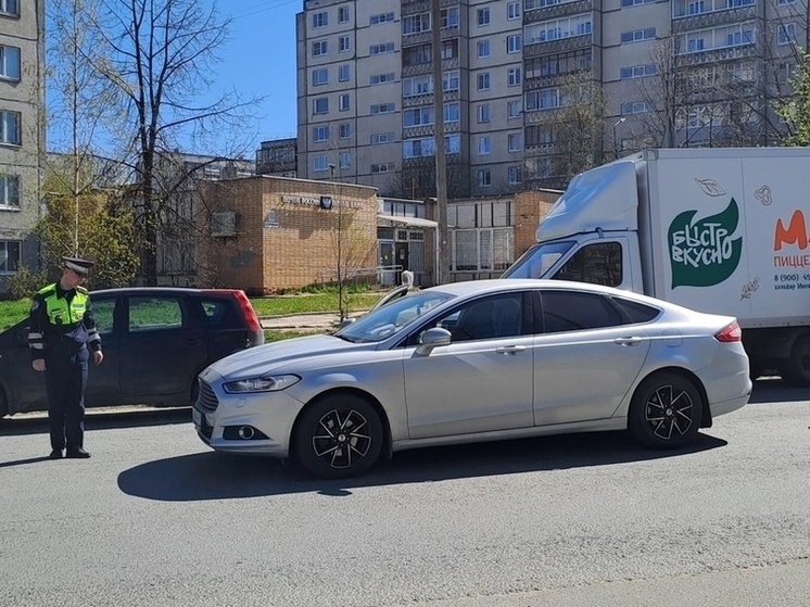 Пенсионер на иномарке сбил девушку в Петрозаводске