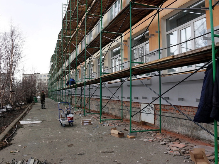 В Заполярном капитально отремонтируют фасад школы №22