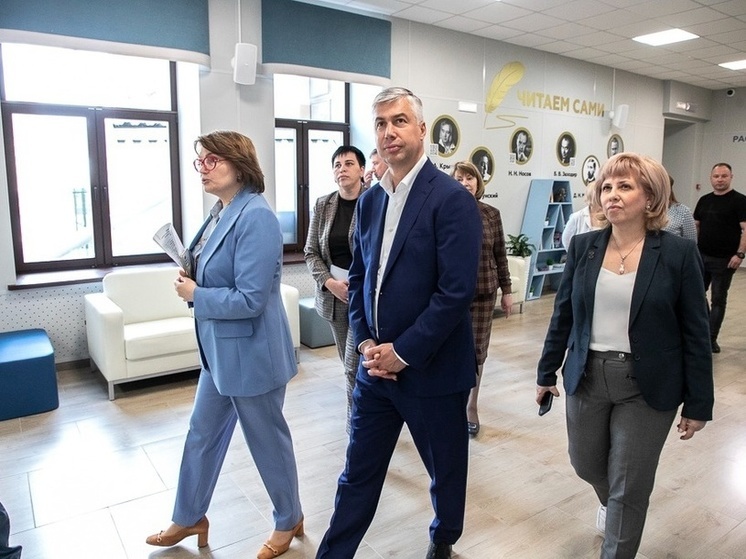 Алексей Логвиненко посетил школу № 1 в Ростове-на-Дону, которая была открыта после капитального ремонта