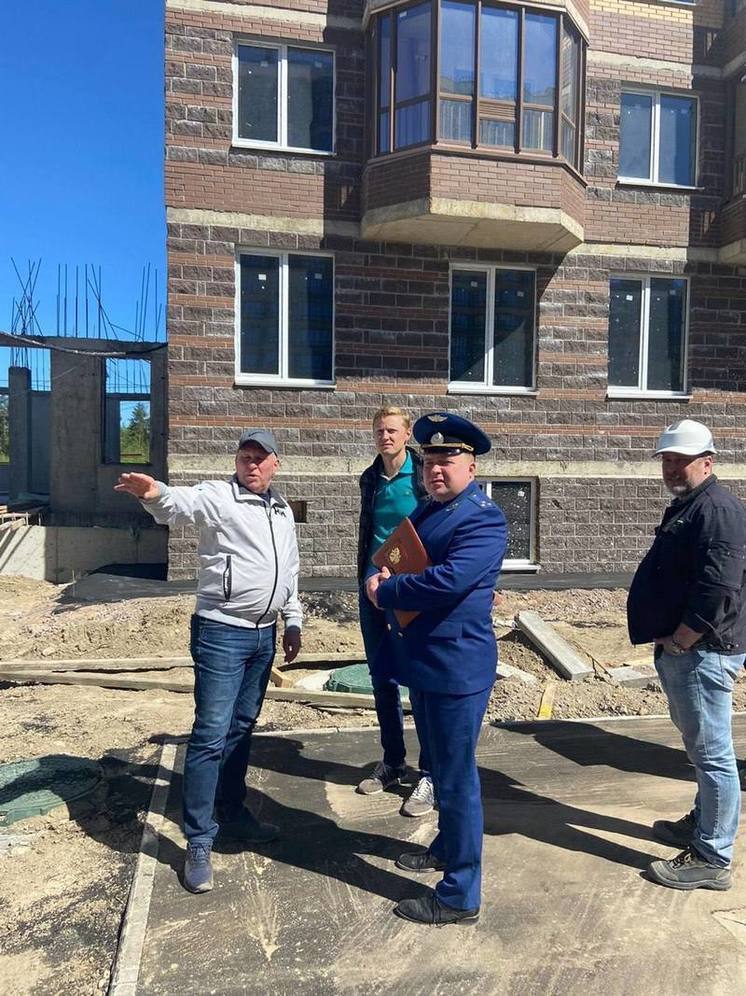 Прокурор проверил ход строительства пяти проблемных ЖК во Всеволожском районе