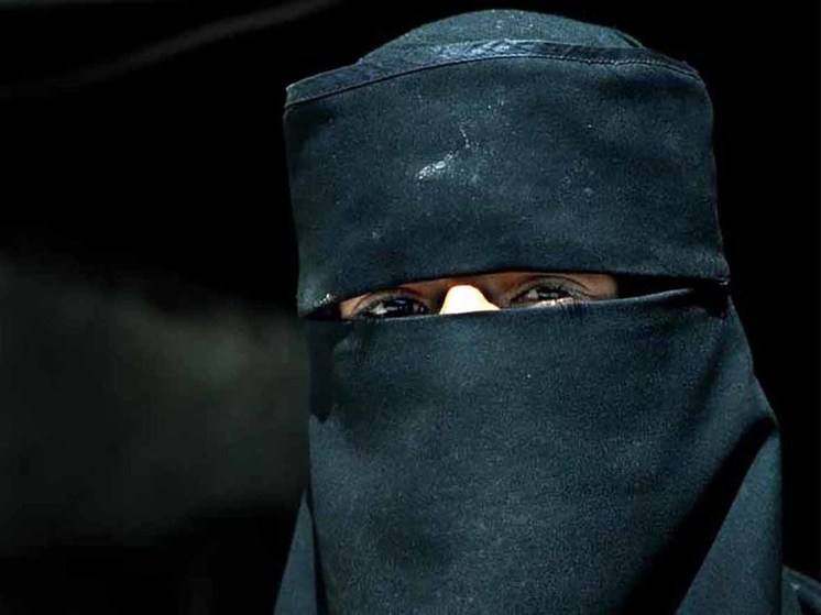 Глава СПЧ Фадеев призвал запретить женщинам в РФ носить скрывающие лицо никабы