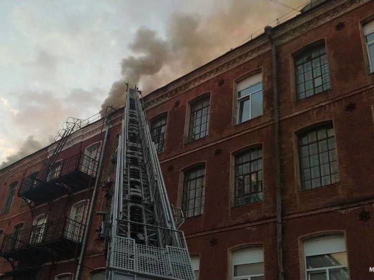 МЧС: пожар на фабрике в Подмосковье локализован
